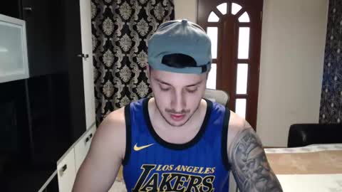 Sanchez Erik online show from March 4, 8:35 am