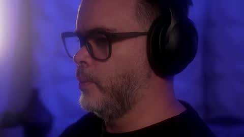 Sanders online show from October 14, 4:08 am