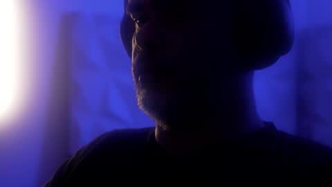 Sanders online show from October 18, 4:28 am