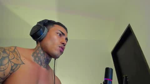 Santi Ferrer online show from November 7, 5:33 am