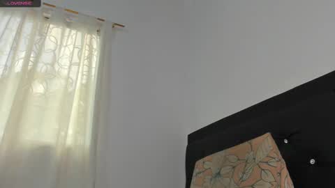 Santibrown online show from October 5, 7:51 pm