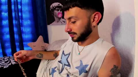 Santi online show from June 1, 9:15 pm