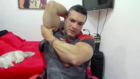 santi_pastori online show from November 6, 4:43 pm