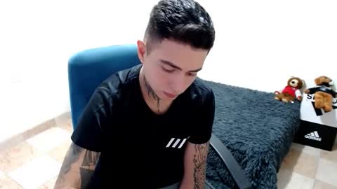 santi_ss online show from October 22, 1:31 am