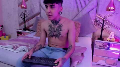 SantiAbader online show from December 3, 12:22 pm