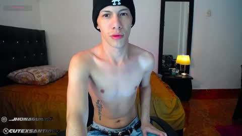 Snapshot of santiagocutex chatting on September 25, 10:25 am SANTAGO online show from September 25, 10:25 am