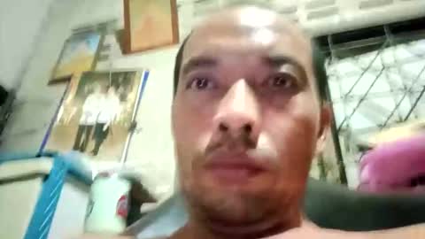 santichai561323 online show from April 24, 9:06 pm