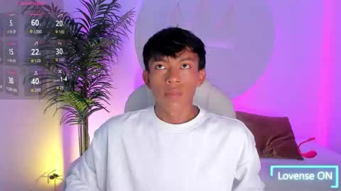 Santii online show from November 3, 9:16 pm