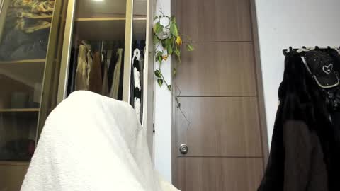 kitty online show from March 2, 3:24 am