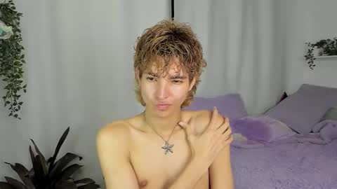 kitty online show from September 28, 1:36 am