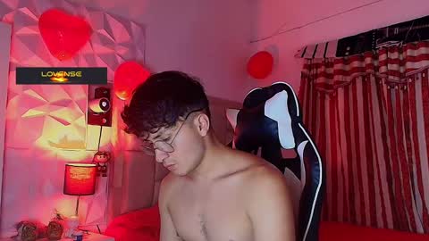Santyago online show from March 6, 7:10 pm