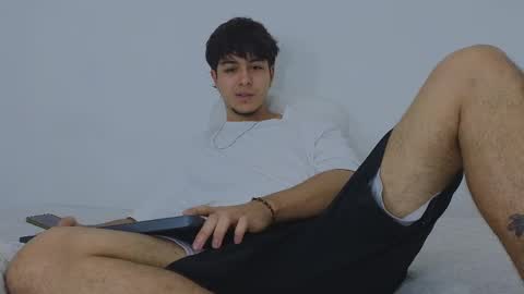 santybig18 online show from February 22, 11:43 pm