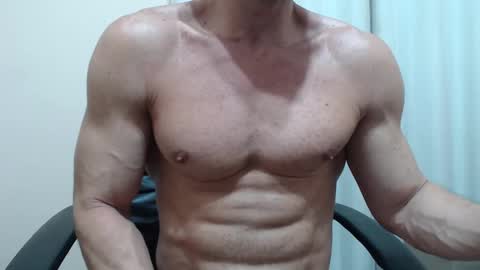 saradorj92 online show from November 10, 7:24 am