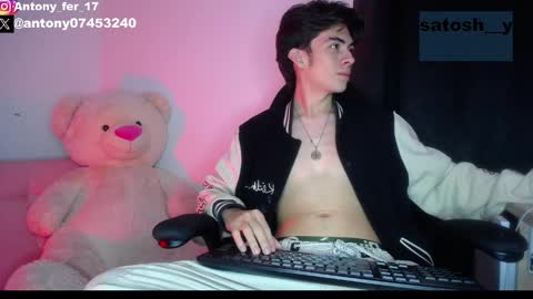 Snapshot of satosh_y chatting on February 15, 11:06 am satosh_y online show from February 15, 11:06 am