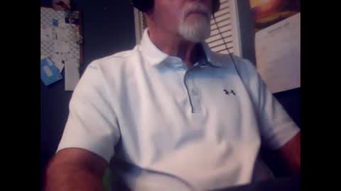 Snapshot of satyr64 chatting on September 25, 10:41 pm satyr64 online show from September 25, 10:41 pm