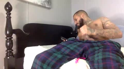 savagebullxxx online show from January 3, 12:22 am
