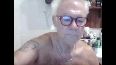 schizzodoro online show from October 15, 3:36 am