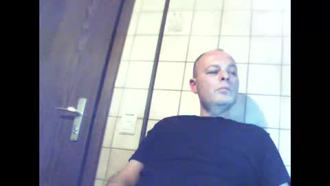 schnibschnab online show from December 5, 2:51 am