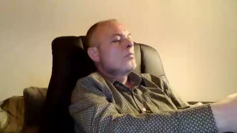 schnibschnab online show from October 13, 6:03 pm