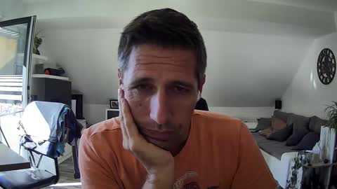 Snapshot of schnuckigeil chatting on September 19, 8:37 am Dildomen online show from September 19, 8:37 am