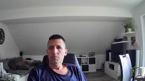Snapshot of schnuckigeil chatting on October 2, 10:30 am Dildomen online show from October 2, 10:30 am