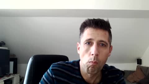 Snapshot of schnuckigeil chatting on January 3, 11:14 am Dildomen online show from January 3, 11:14 am