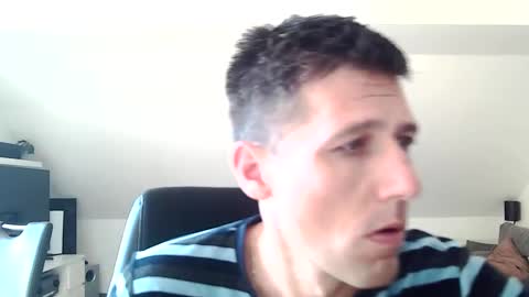 Snapshot of schnuckigeil chatting on March 5, 12:44 pm Dildomen online show from March 5, 12:44 pm