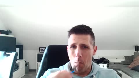 Snapshot of schnuckigeil chatting on February 17, 11:02 am Dildomen online show from February 17, 11:02 am