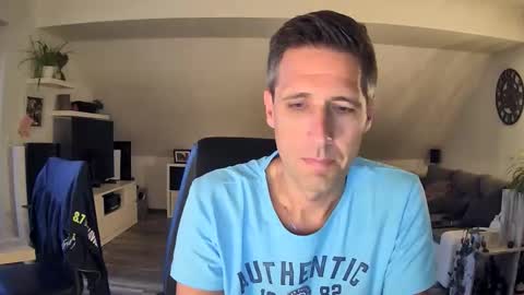 Snapshot of schnuckigeil chatting on September 11, 5:45 pm Dildomen online show from September 11, 5:45 pm