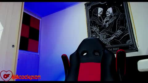 Snapshot of scockpion_ chatting on September 24, 10:25 am Alejandro help me to reach 200 thumps up online show from September 24, 10:25 am