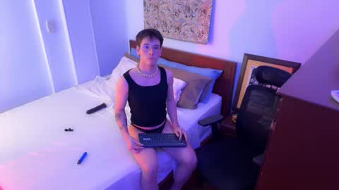 ScoobySnack online show from December 14, 1:56 am