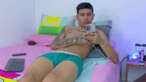 scook_gray online show from July 5, 11:34 pm