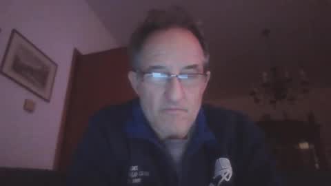 Snapshot of scotchwhieskie chatting on January 5, 11:01 pm scotchwhieskie online show from January 5, 11:01 pm