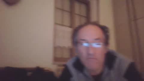 Snapshot of scotchwhieskie chatting on December 7, 11:23 pm scotchwhieskie online show from December 7, 11:23 pm