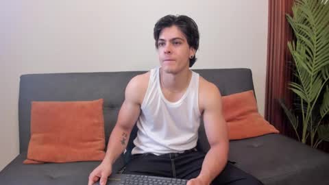 S C O T T independent model online show from February 21, 8:27 pm