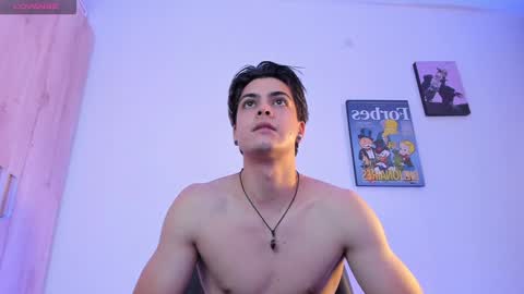 S C O T T independent model online show from January 10, 2:04 am
