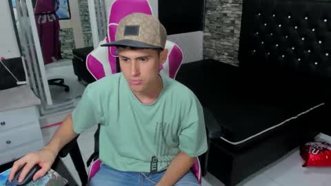 scott fosterx online show from September 18, 1:24 pm