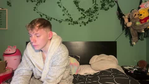 Snapshot of scottish_twink01 chatting on January 6, 9:54 pm danny online show from January 6, 9:54 pm