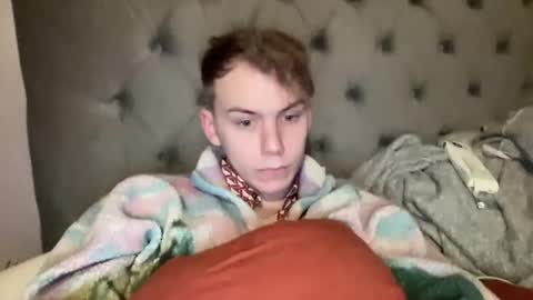 Snapshot of scottish_twink01 chatting on January 16, 12:55 am danny online show from January 16, 12:55 am