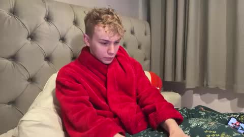 Snapshot of scottish_twink01 chatting on January 26, 5:23 pm danny online show from January 26, 5:23 pm