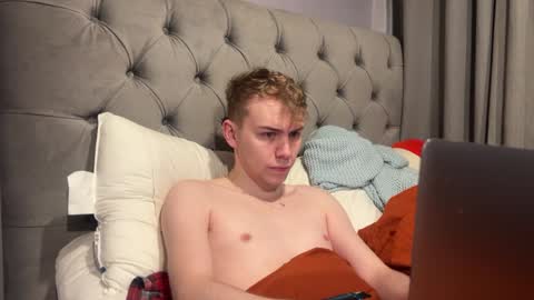 Snapshot of scottish_twink01 chatting on January 12, 5:54 pm danny online show from January 12, 5:54 pm