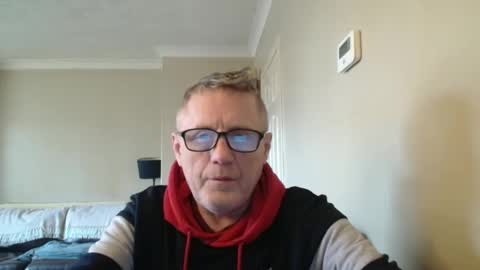 Snapshot of scottsman214 chatting on March 4, 12:22 pm James online show from March 4, 12:22 pm