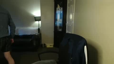 Snapshot of scottsman214 chatting on February 14, 5:03 pm James online show from February 14, 5:03 pm