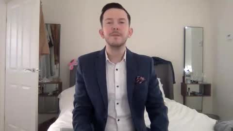 scullion1990 online show from January 16, 11:58 am