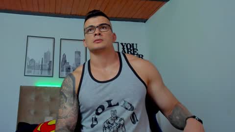 Snapshot of sean_carrera69 chatting on December 5, 8:13 pm Sean Carrera online show from December 5, 8:13 pm
