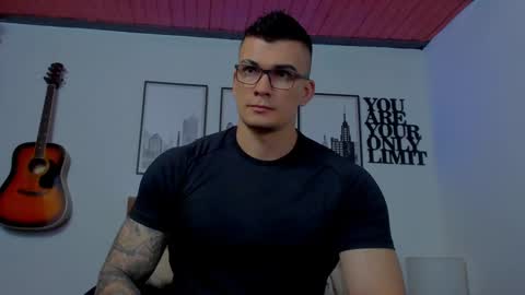 Snapshot of sean_carrera69 chatting on January 15, 8:48 pm Sean Carrera online show from January 15, 8:48 pm