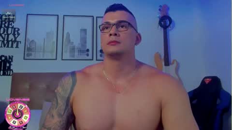 Snapshot of sean_carrera69 chatting on October 3, 3:33 am Sean Carrera online show from October 3, 3:33 am