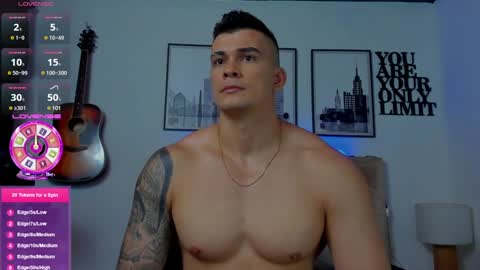 Snapshot of sean_carrera69 chatting on January 27, 9:00 pm Sean Carrera online show from January 27, 9:00 pm