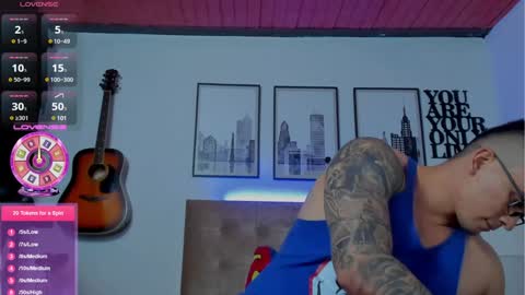 Snapshot of sean_carrera69 chatting on December 20, 8:12 pm Sean Carrera online show from December 20, 8:12 pm
