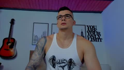 Snapshot of sean_carrera69 chatting on December 31, 4:46 pm Sean Carrera online show from December 31, 4:46 pm